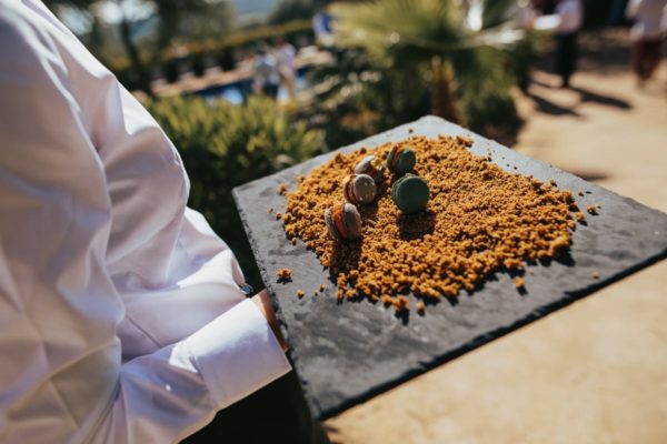 Detail photo of the appetizers served during the aperitif.